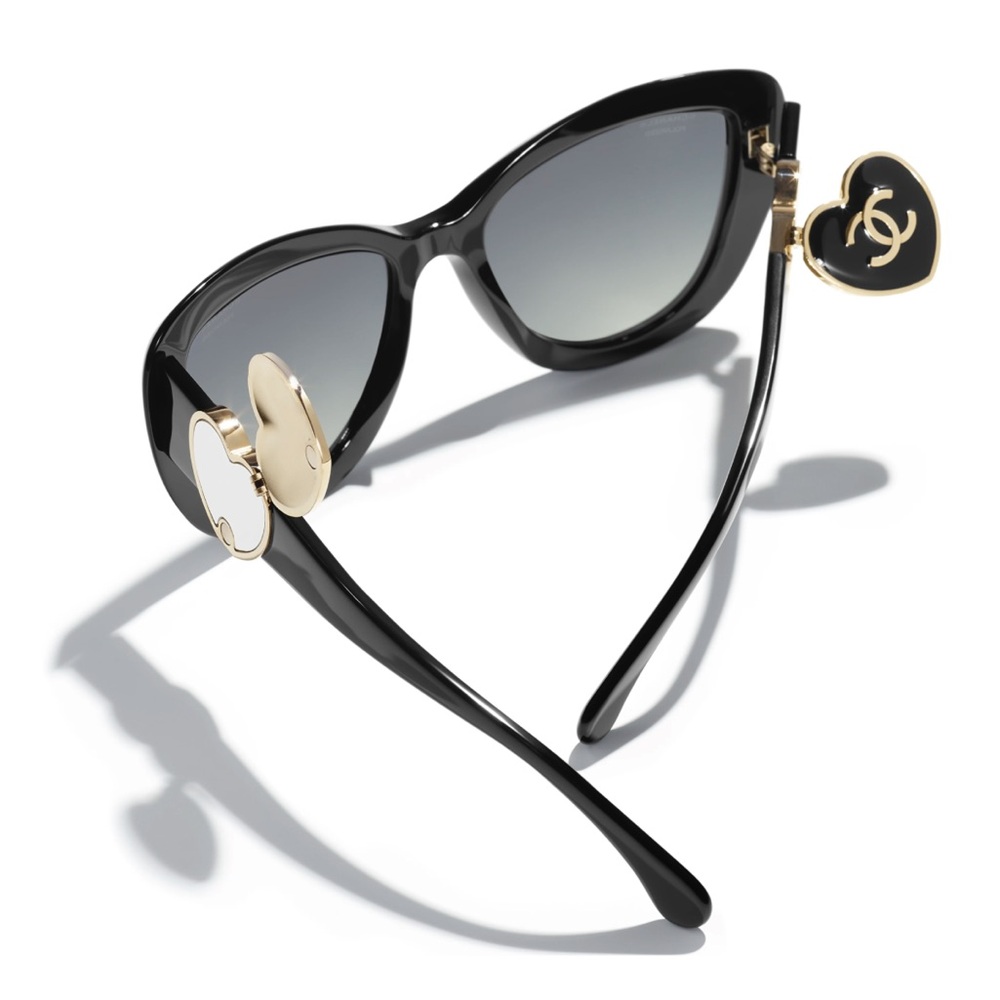 NWOT Chanel Mirror Locket Heart Butterfly Acetate Sunglasses